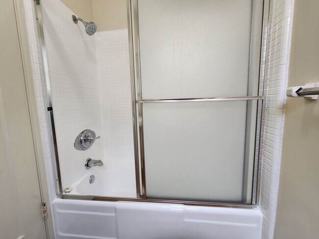 Building Photo - One bedroom downtown Palo Alto