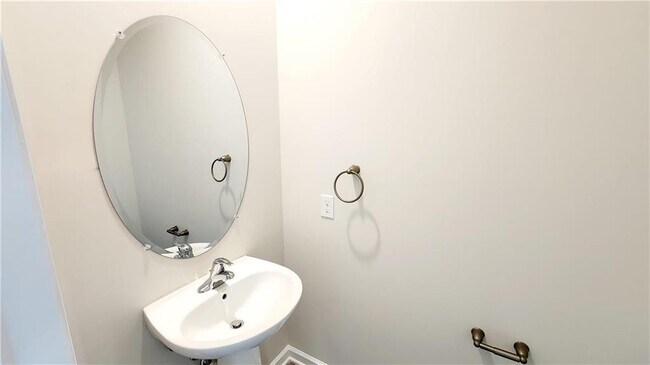 Building Photo - 1132 Martin Rd