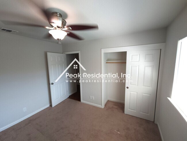 Building Photo - Wonderful 3bd/2ba Home near Whitney & Watt Avenue