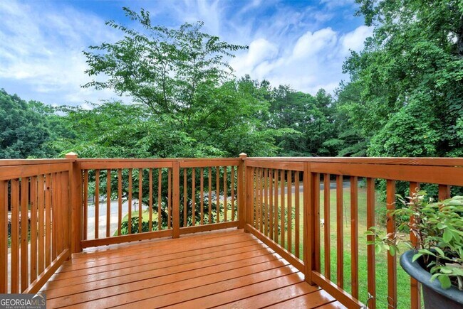 Building Photo - 3860 Maple Wood Trail