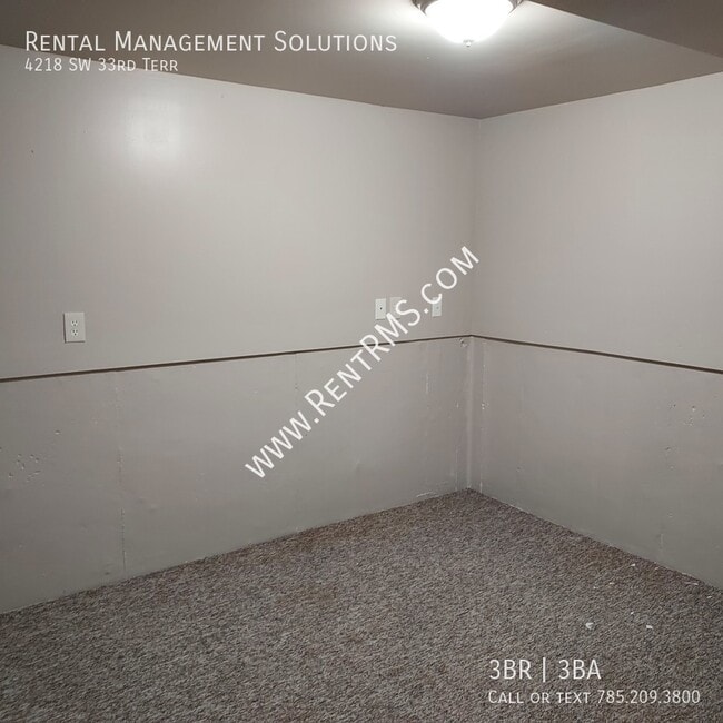 Building Photo - 4218 SW 33rd Terrace