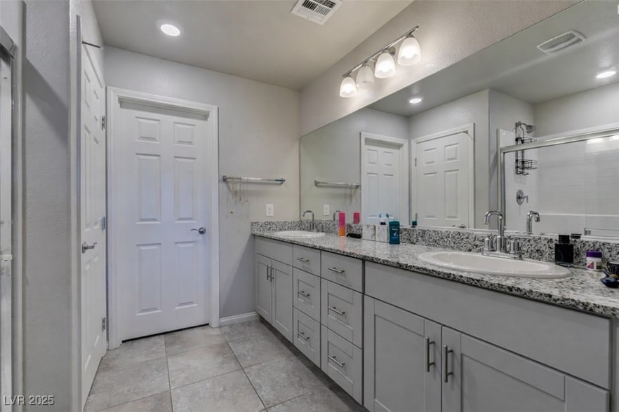 Building Photo - 4453 Lantern Point Ave