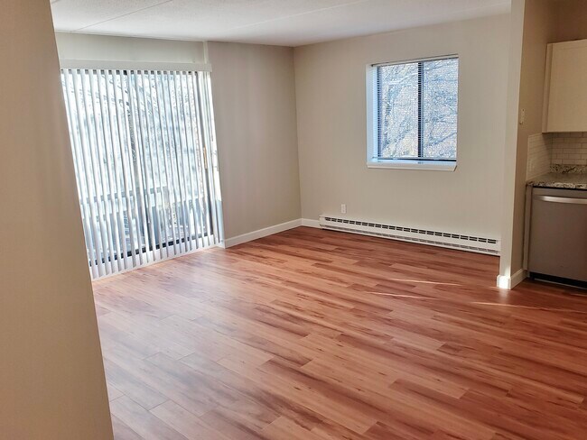 Kitchen/Living/Dining - 10 Main St