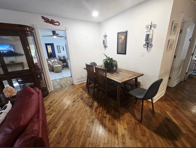 Building Photo - Santa Rosa Beach House