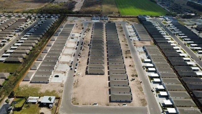 Building Photo - 24 W Harrison Ave