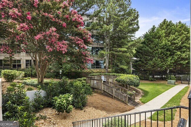 Building Photo - 210 Granville Ct