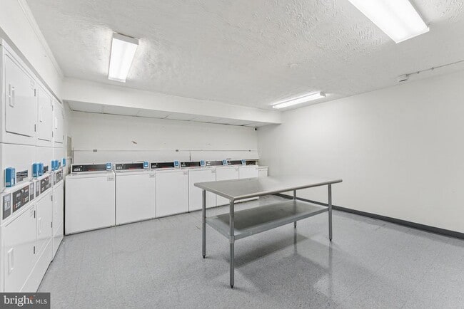 Building Photo - 2400 41st St NW