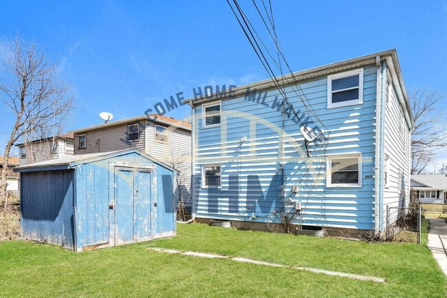 Building Photo - 5921 N 69th St