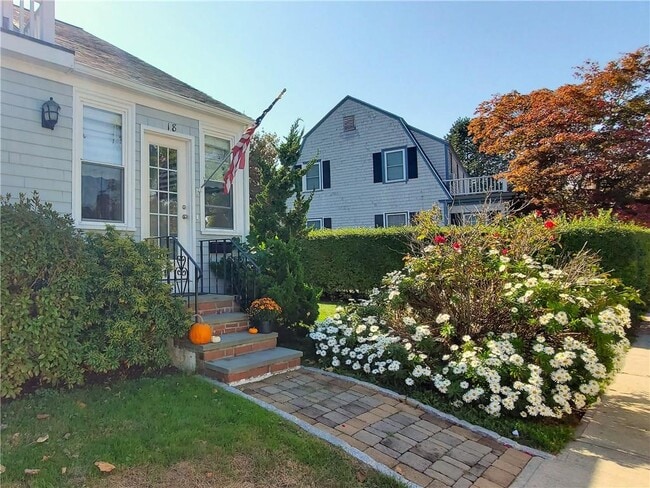 Primary Photo - 18 Palmer St