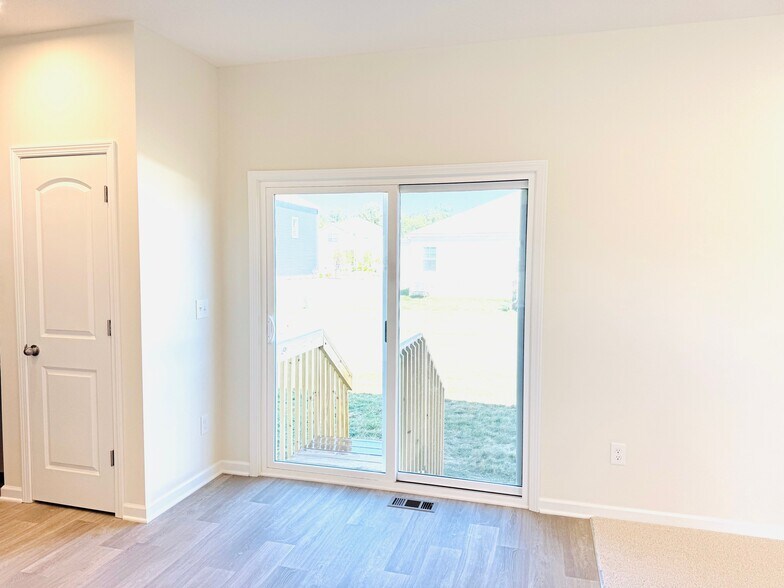 Building Photo - 514 Penwell Dr