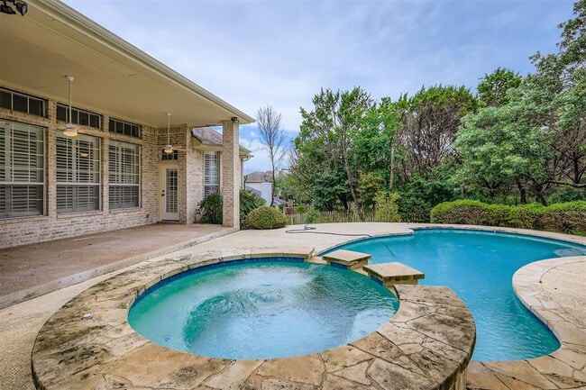 Building Photo - 2114 Cliffs Edge Dr
