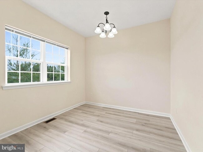 Building Photo - 145 Mercer Ct