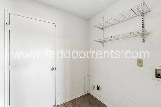 Building Photo - 76 Snowflake Cir