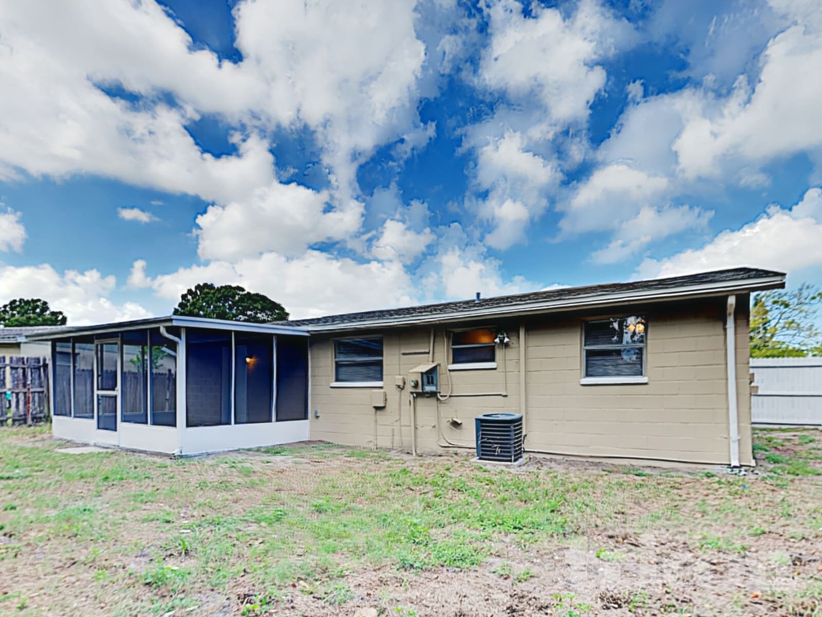 Building Photo - 10294 129th Terrace N