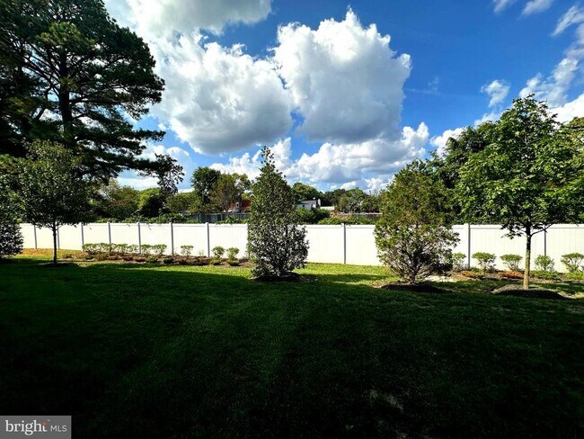 Building Photo - 4726 Towne Park Rd