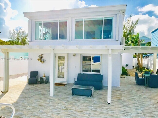 Building Photo - 30 Jean La Fitte Dr