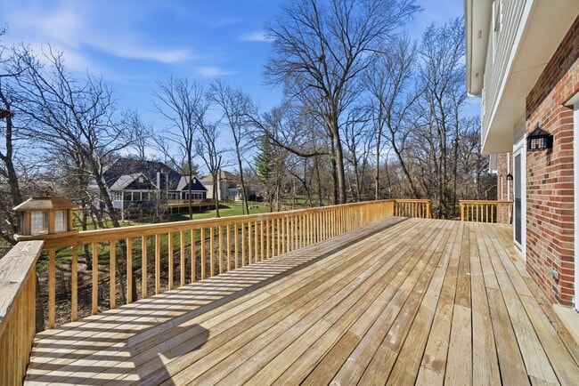 Building Photo - 1215 Triple Crown Ct