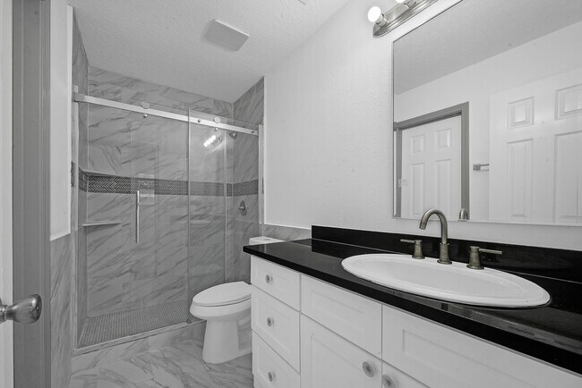 Building Photo - 3515 Walden Dr