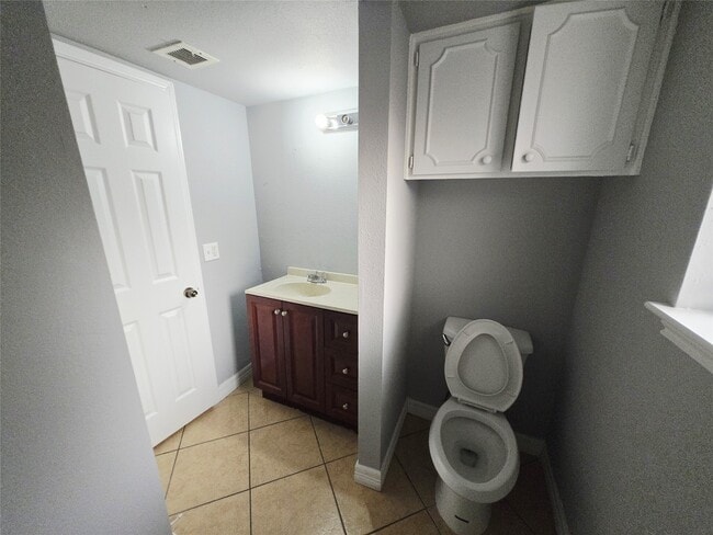 Building Photo - 7731 Deadwood Dr