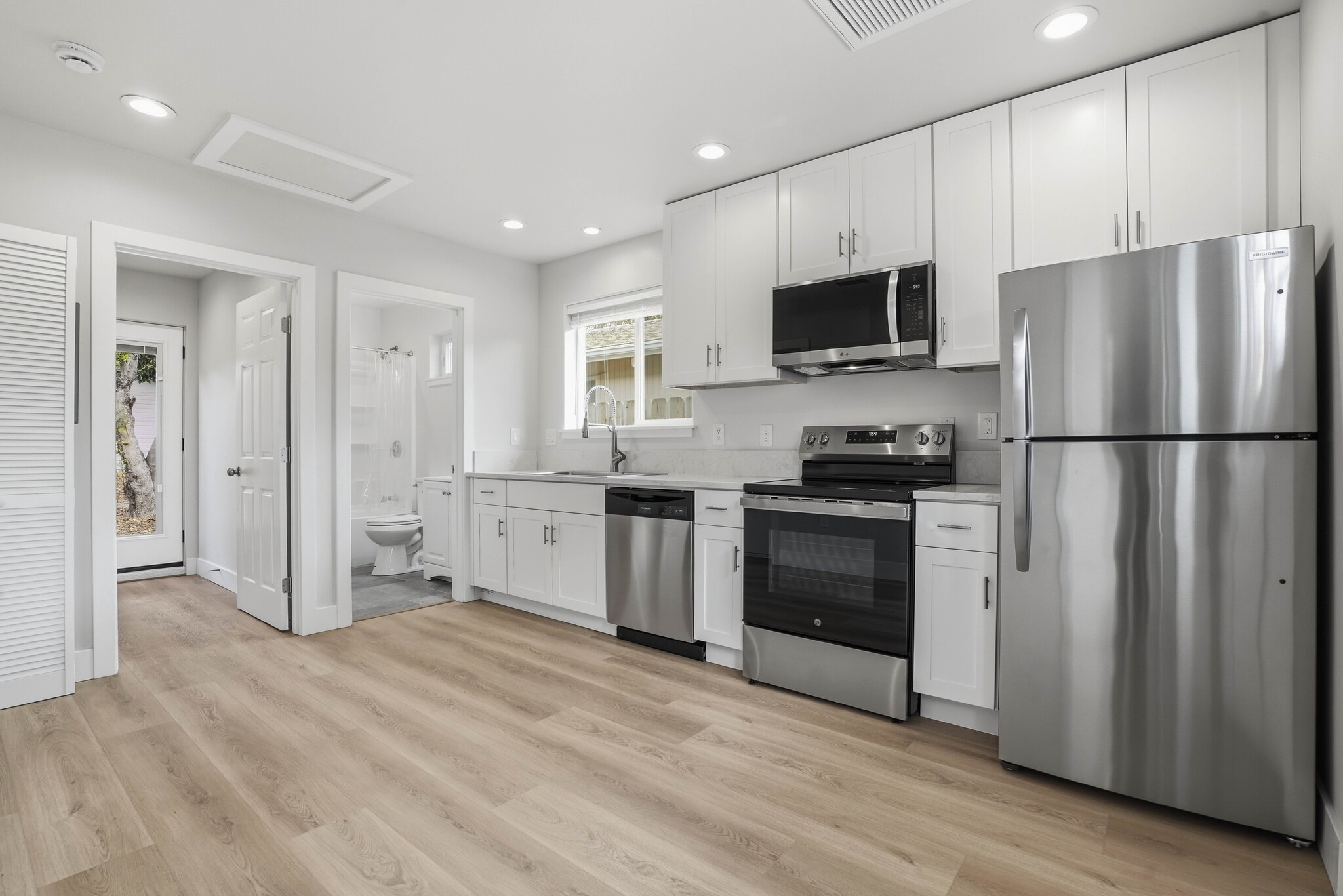 Building Photo - 1238 Coral St