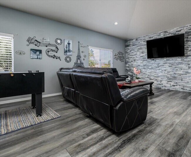 Building Photo - 10528 Bermuda Isle Dr