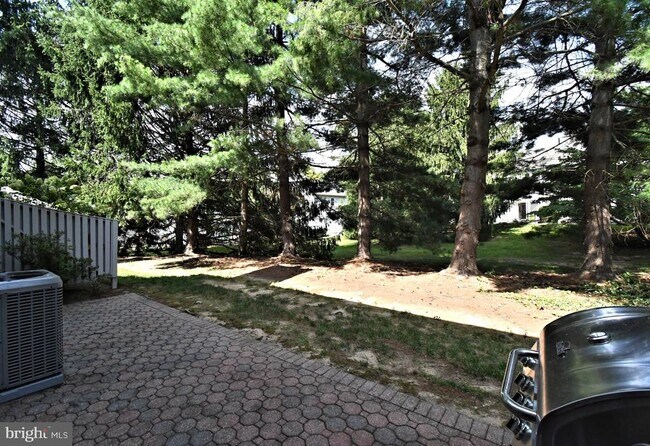 Building Photo - 6 Kanon Ct