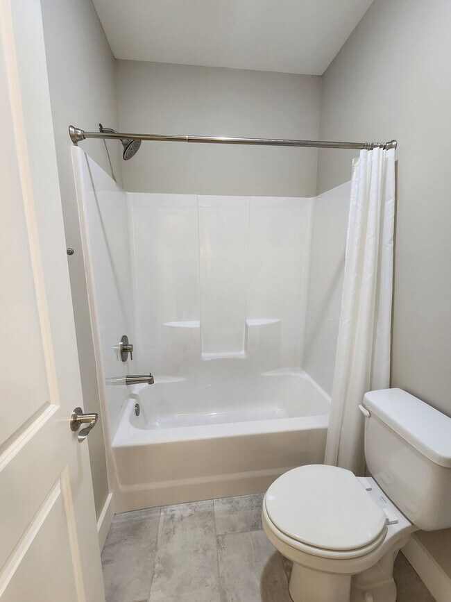 Building Photo - 510 Sweet Birch Park Ln