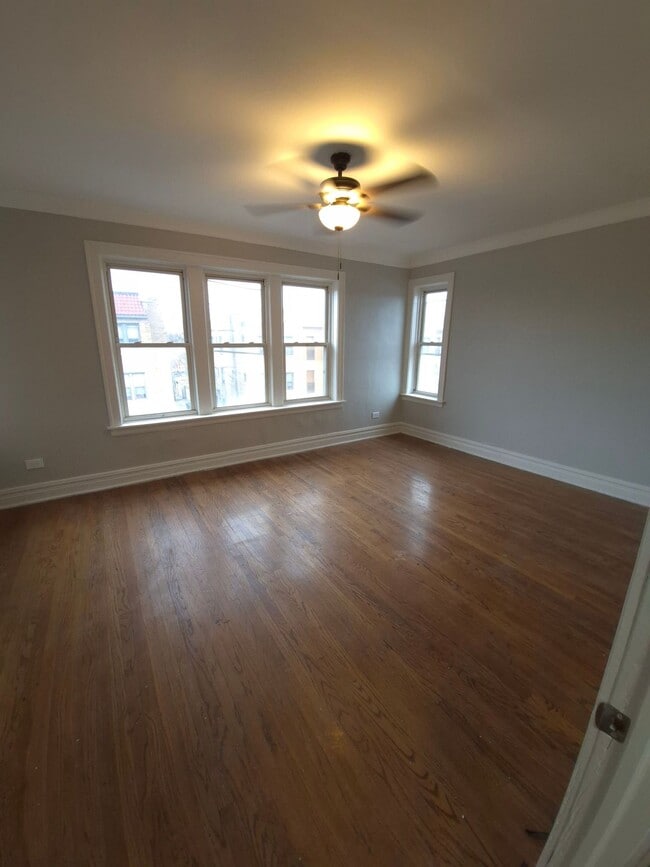 Building Photo - 5735 W Washington