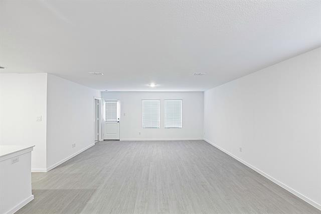 Building Photo - 1937 Ventasso Blvd