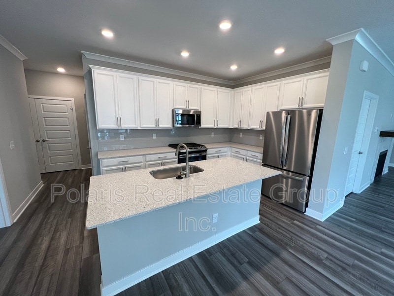 Building Photo - 1674 Garwood Dr