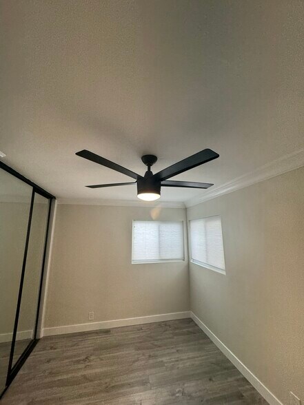 Building Photo - 31671 Seacove Dr