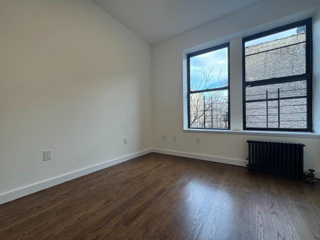 Building Photo - 3 bedroom in NEW YORK NY 10033