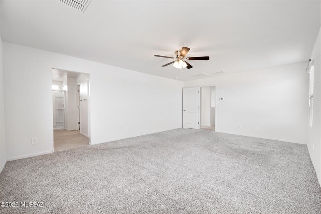 Building Photo - 7801 S Walnutview Dr