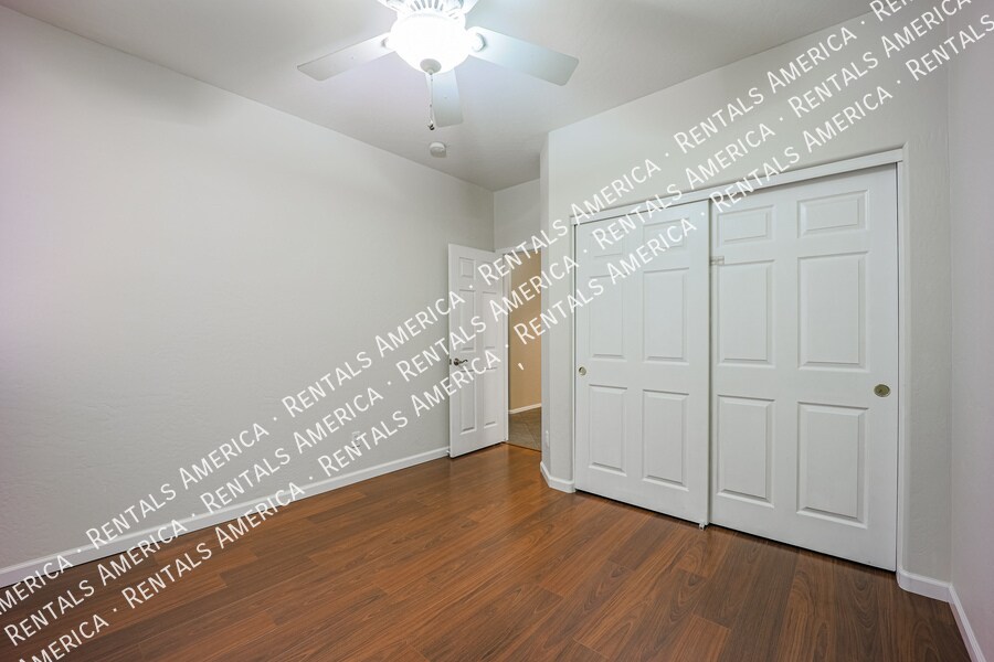 Building Photo - 6061 S Topaz Pl