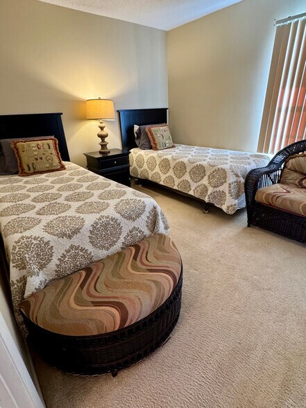 Building Photo - 110 Cypress Pl