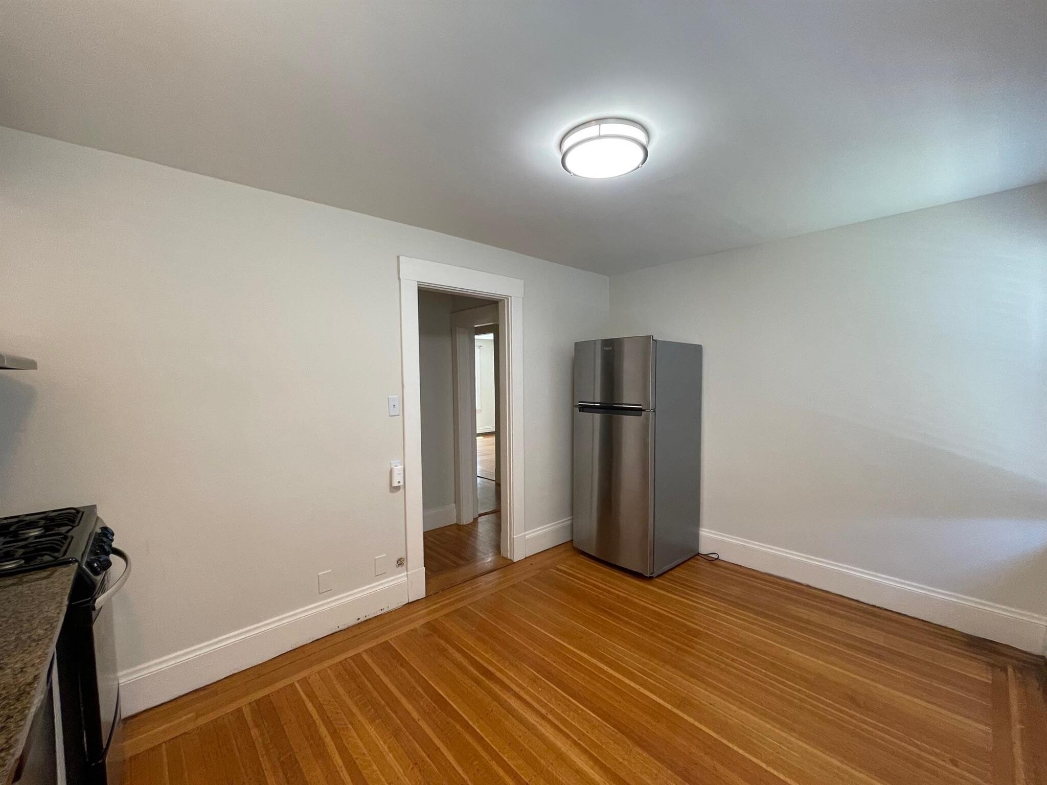 Building Photo - 206 W Emerson St