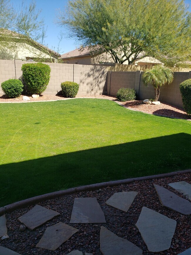Building Photo - Gorgeous 4 Bed 3 Bath home in Anthem