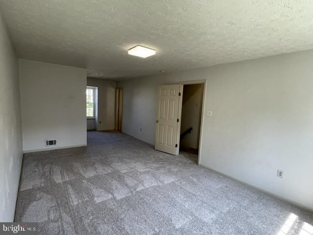 Building Photo - 8583 Wheatfield Way