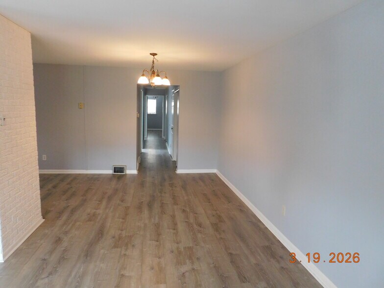 Building Photo - 2165 Benson St