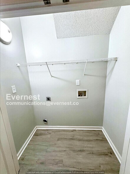 Building Photo - 223 Shenandoah Dr