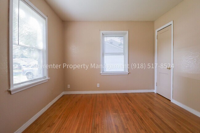 Building Photo - 2 Bed 1 Bath Tulsa - Move-in Ready!