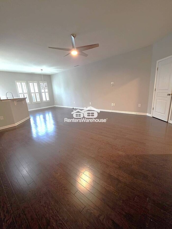 Building Photo - Beautiful 3-bedroom townhome in North Rale...