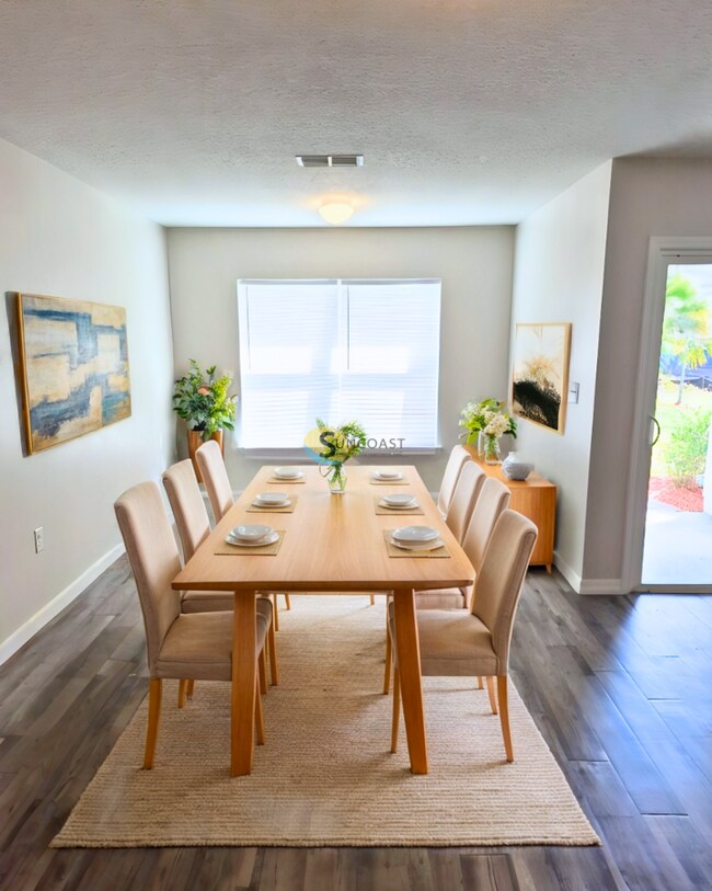 Building Photo - 1 Rosecroft Ln