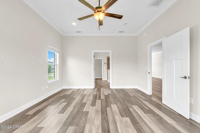 Building Photo - 104 Lakeview Terrace