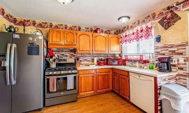 Building Photo - 9768 Jackson St