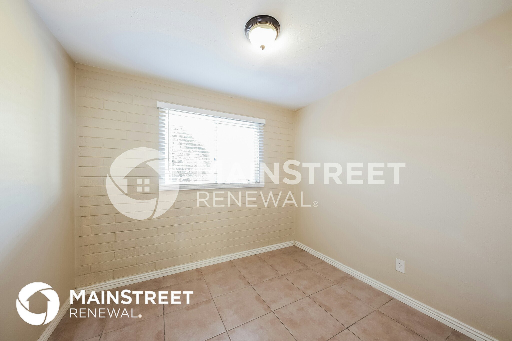 Building Photo - 4627 N 47th Dr
