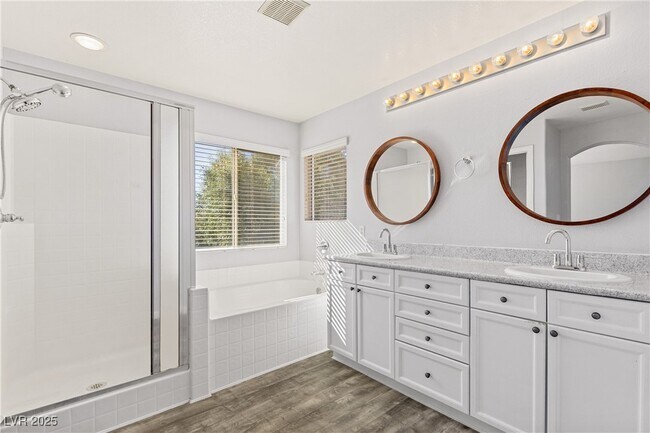 Building Photo - 9325 Dorrell Ln