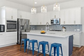 Building Photo - 8704 Apogee Blvd