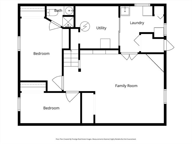 Building Photo - Updated 5-Bedroom, 2-Bath Home Across from the Park