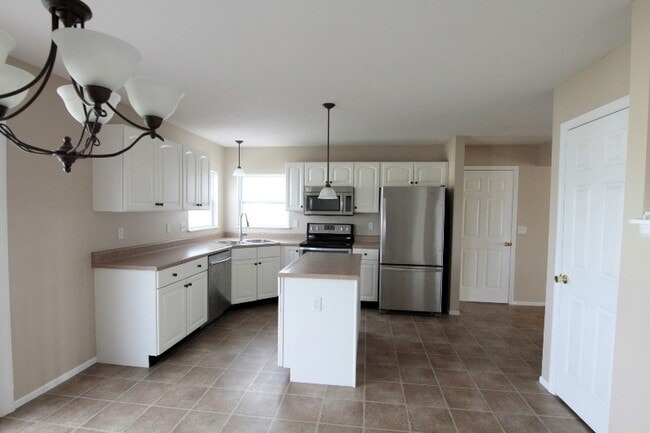 Building Photo - 95 Counsel Ct